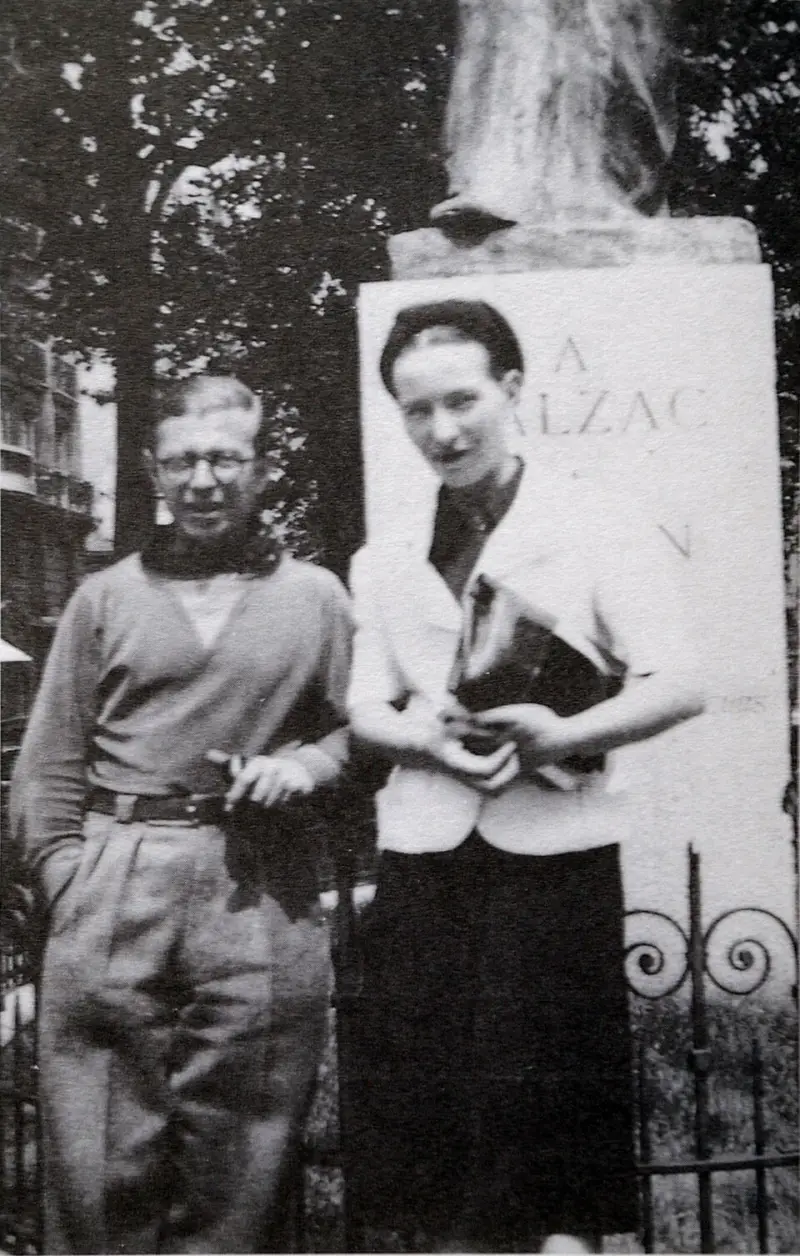 Sartre and de Beauvoir at Balzac Memorial