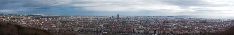 Vue panoramique depuis la Basilique Notre Dame de fourvière - panoramio